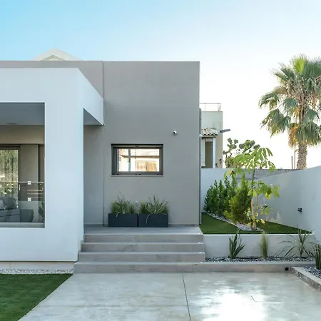 Kritida Luxury Nest Villa *